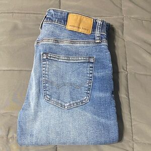 American Eagle 🦅 athletic straight fit jeans. Size 28x34